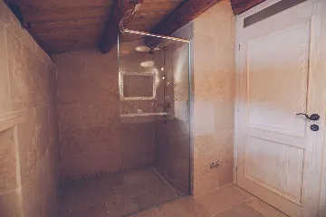 Villa with Pool & Sauna for up to 14 in Gabonjin