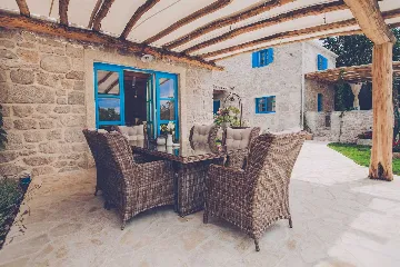 Villa with Pool & Sauna for up to 14 in Gabonjin