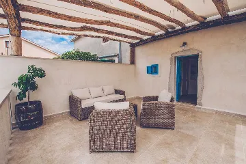 Villa with Pool & Sauna for up to 14 in Gabonjin