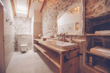 Villa with Pool & Sauna for up to 14 in Gabonjin