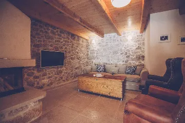 Villa with Pool & Sauna for up to 14 in Gabonjin