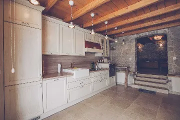 Villa with Pool & Sauna for up to 14 in Gabonjin