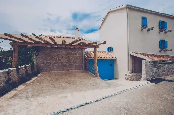 Villa with Pool & Sauna for up to 14 in Gabonjin