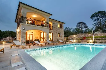 Villa in Ljutići with Private Pool (6–8)