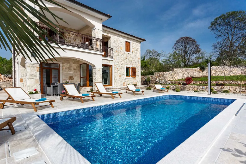 Villa in Ljutići with Private Pool (6–8)
