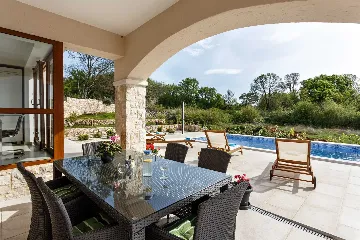 Villa in Ljutići with Private Pool (6–8)