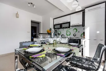 Villa in Ljutići with Private Pool (6–8)