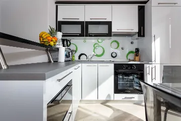 Villa in Ljutići with Private Pool (6–8)