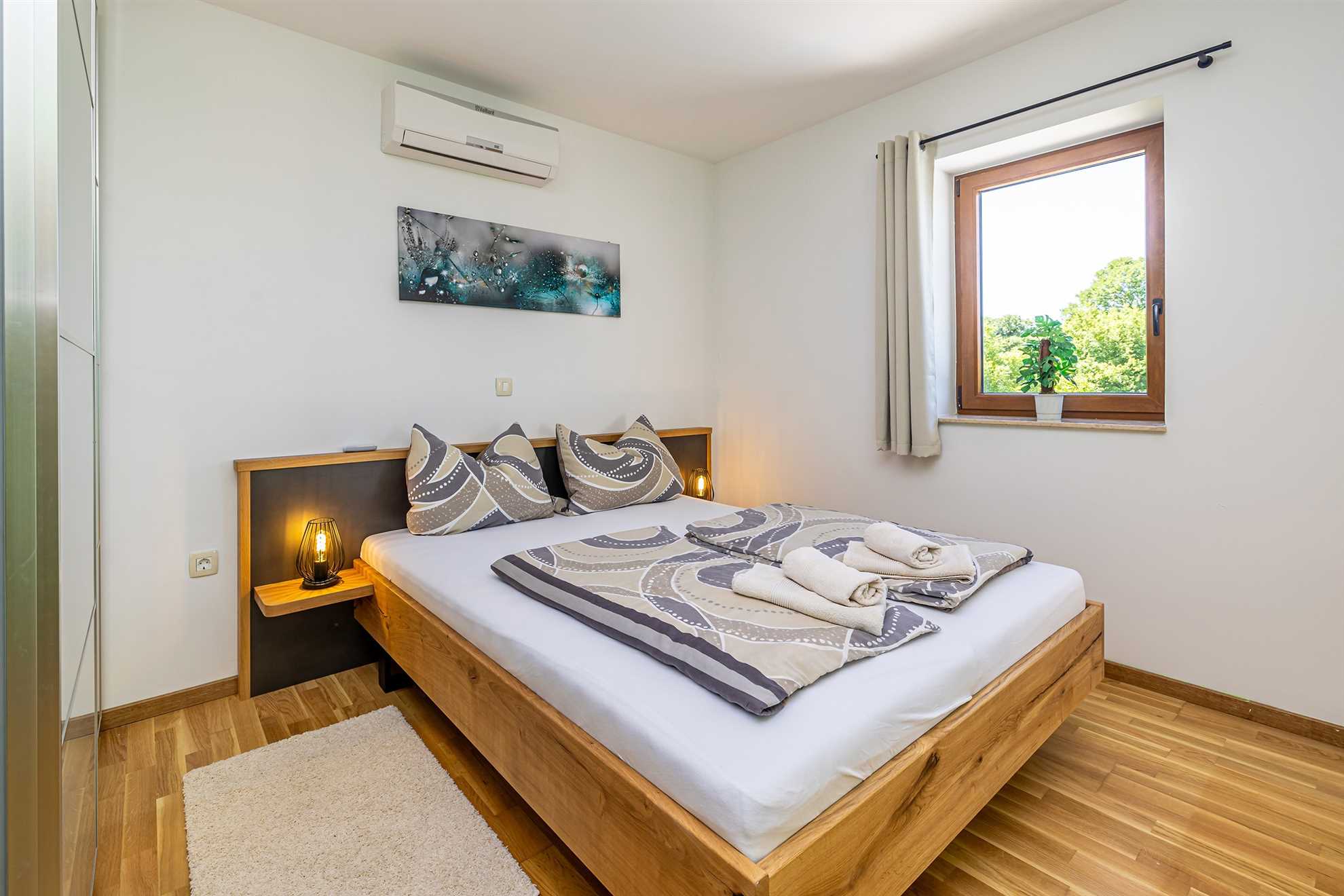 Holiday house OBZOVA with private heated pool