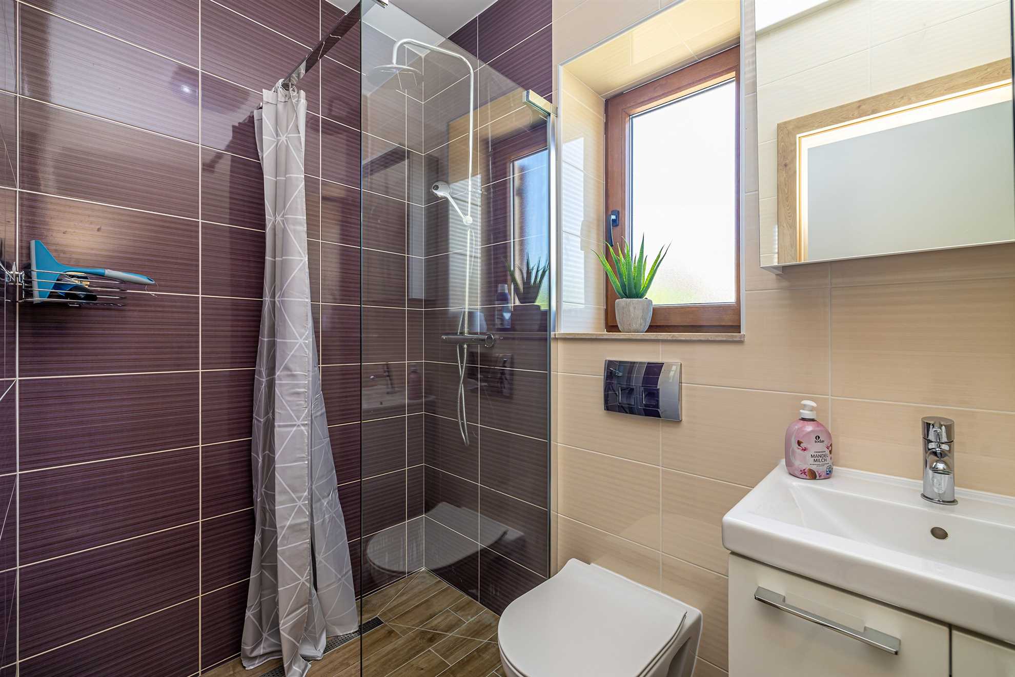 Holiday house OBZOVA with private heated pool