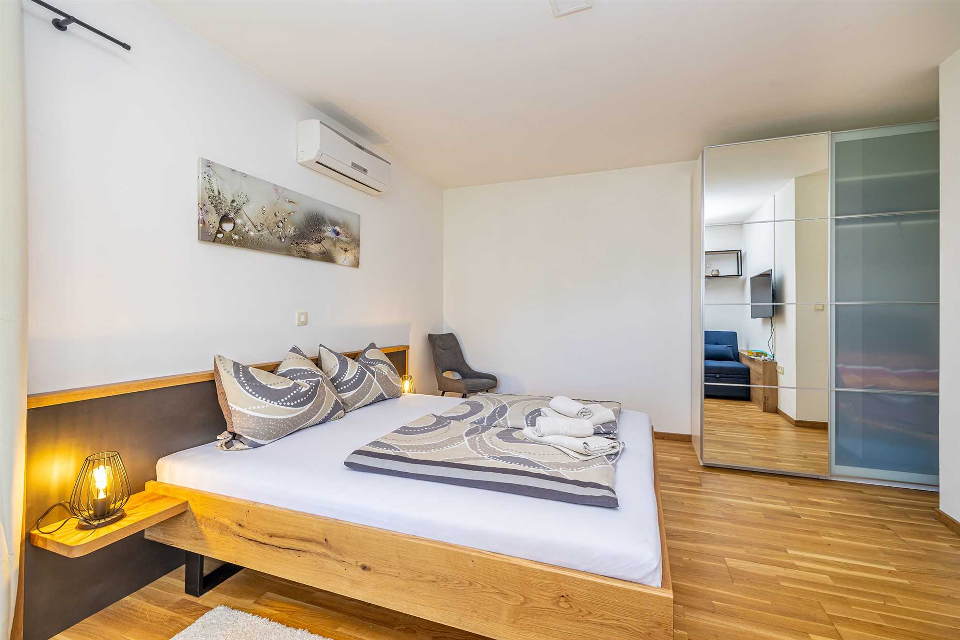Holiday house OBZOVA with private heated pool