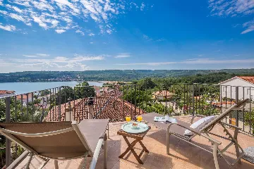 Two-Bedroom House in Čižići for 6 Guests