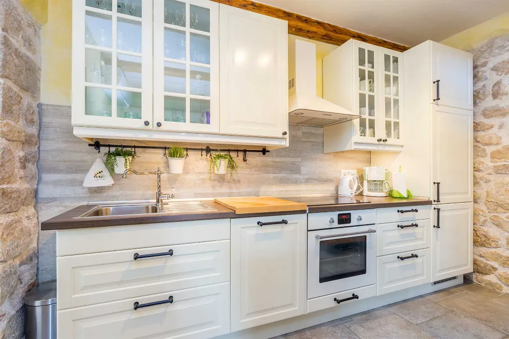 Two-Bedroom House in Čižići for 6 Guests