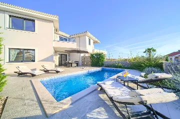2-Bedroom Villa in Krk with Private Pool