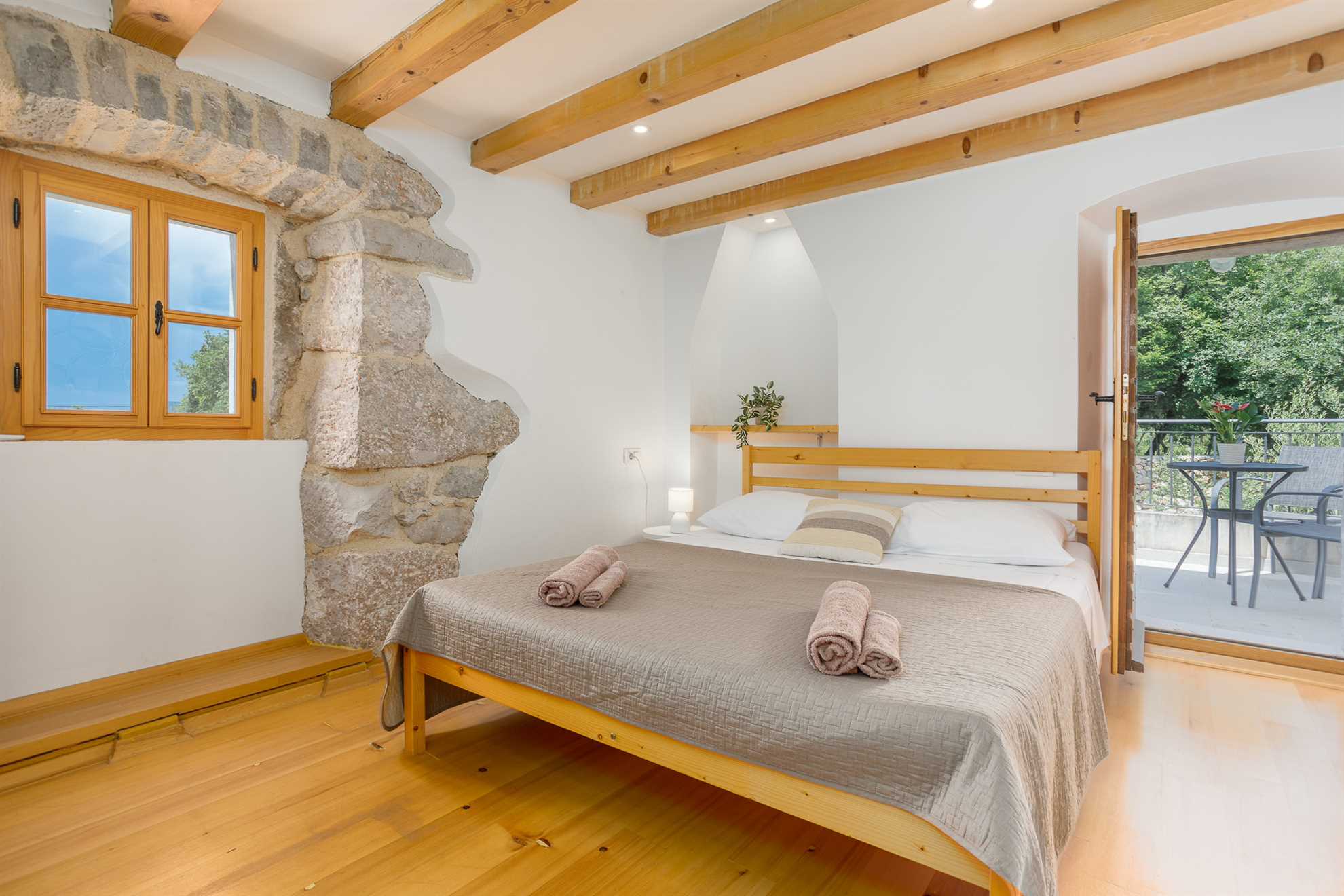 Rustikales Ferienhaus HARMONIE mit privatem Pool und großem Garten
