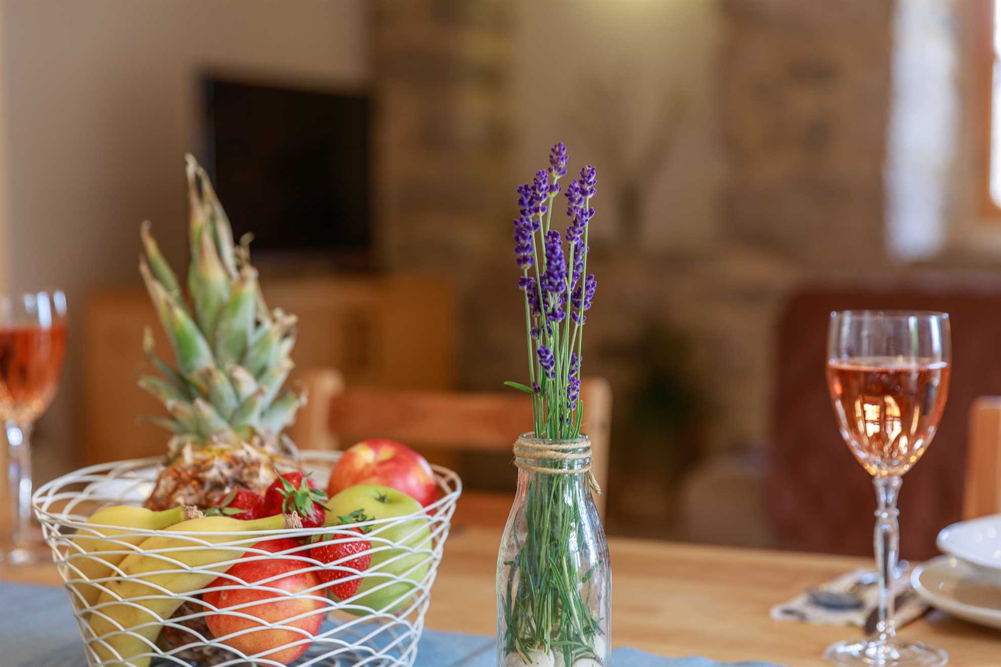 Casa vacanze rustica HARMONIE con piscina privata e ampio giardino.
