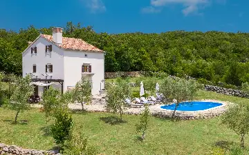 Brusići 3-Bedroom Holiday House with Private Pool