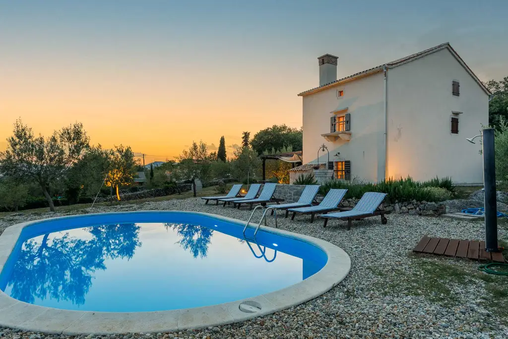 Brusići 3-Bedroom Holiday House with Private Pool
