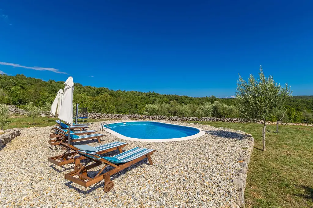 Brusići 3-Bedroom Holiday House with Private Pool