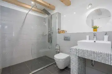 Brusići 3-Bedroom Holiday House with Private Pool