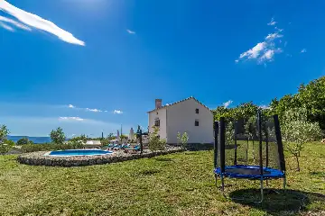 Brusići 3-Bedroom Holiday House with Private Pool