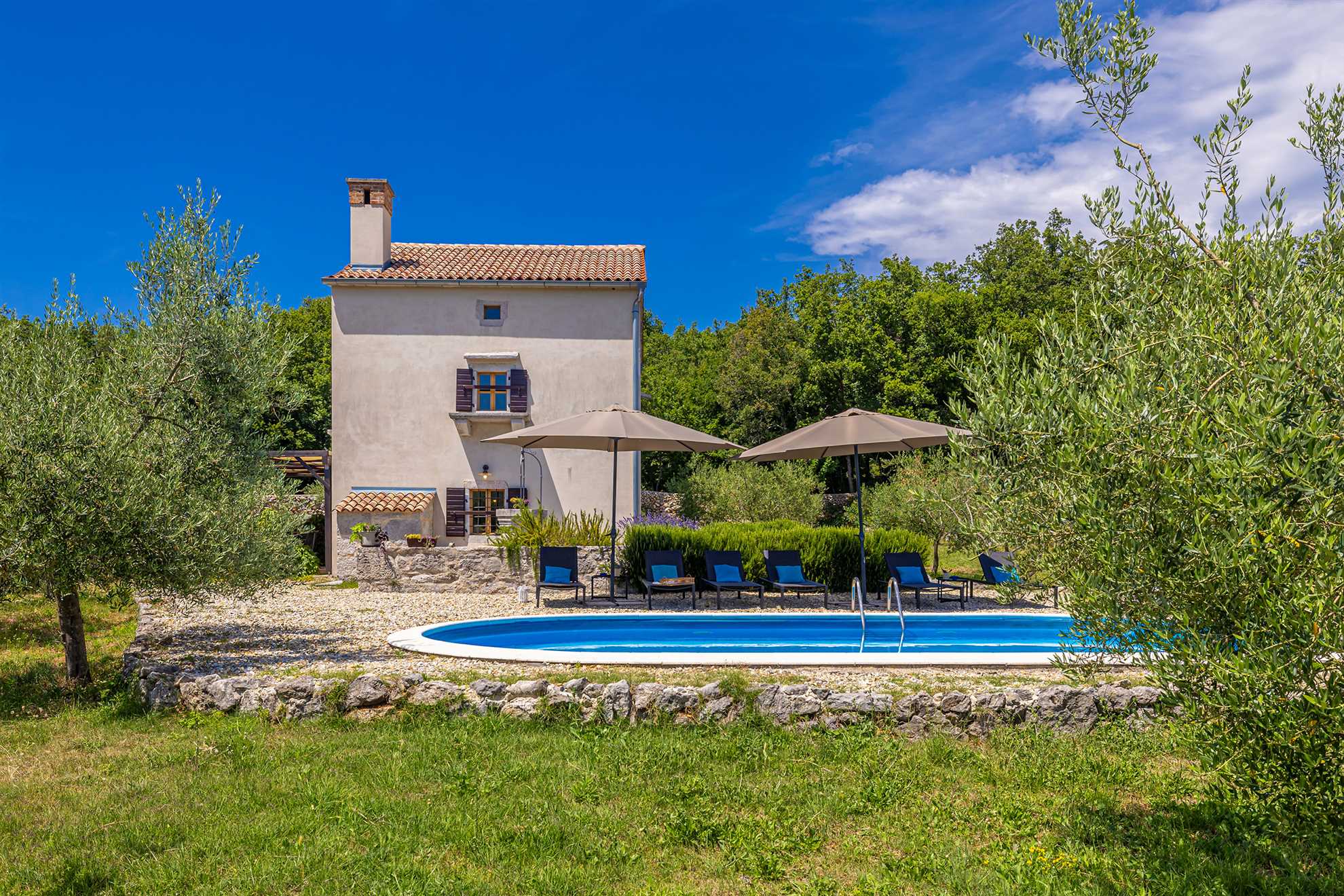 Rustic holiday house HARMONIE private pool and large garden