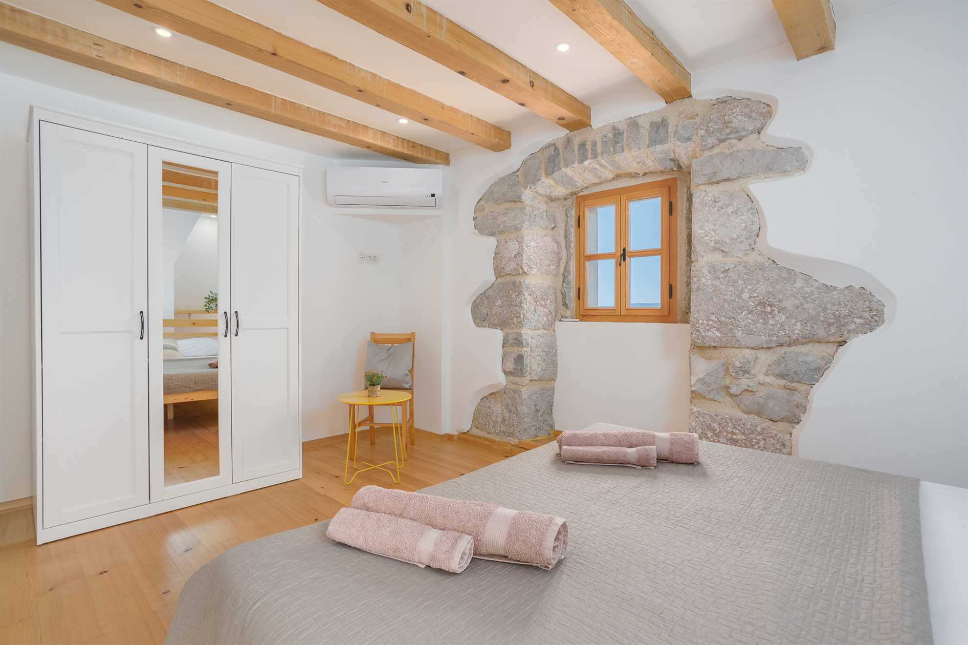 Rustikales Ferienhaus HARMONIE mit privatem Pool und großem Garten