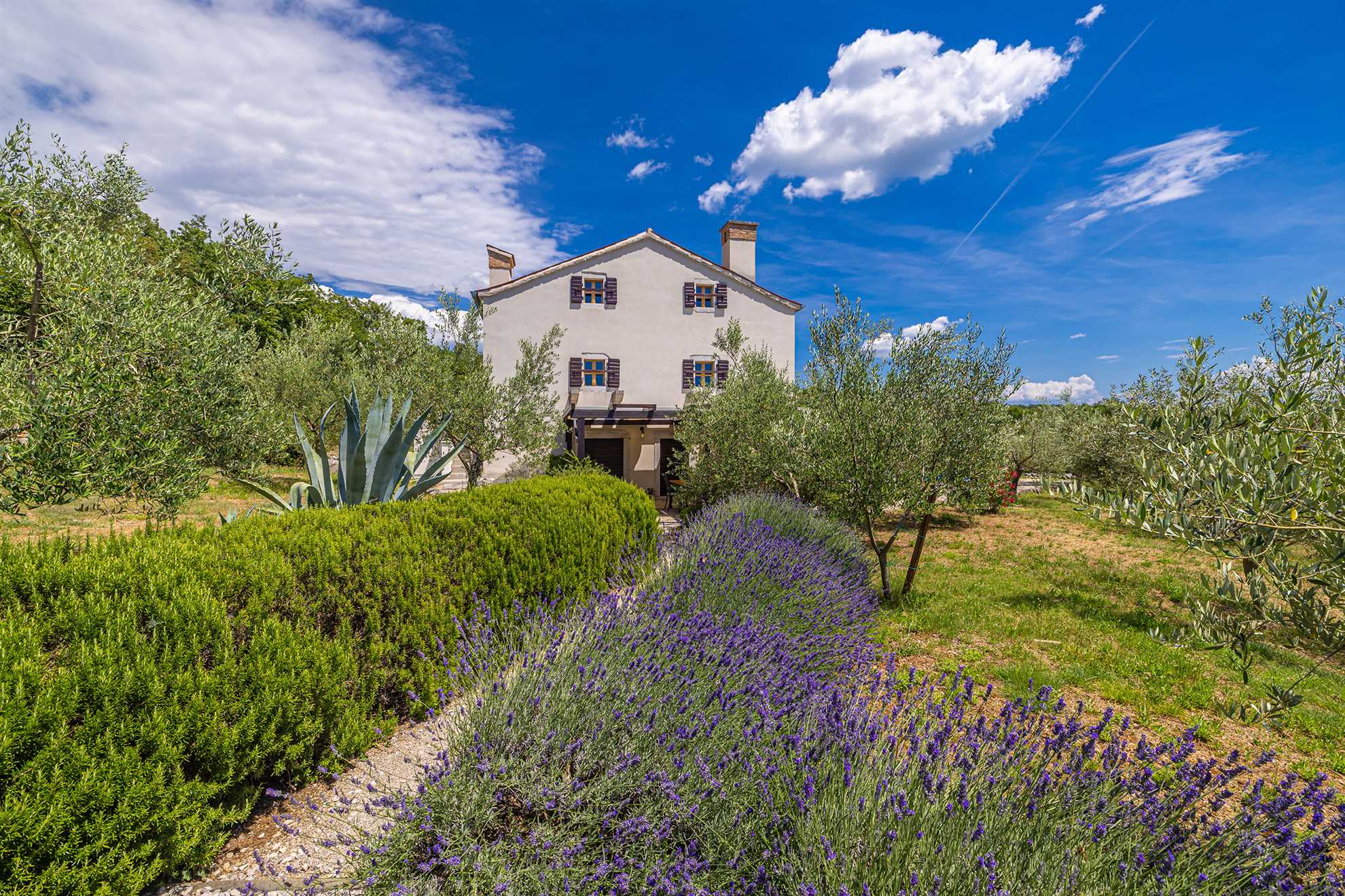 Rustikales Ferienhaus HARMONIE mit privatem Pool und großem Garten