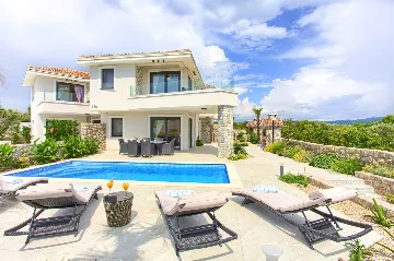 2-Bedroom Villa in Krk for up to 6 Guests