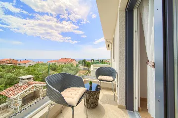 2-Bedroom Villa in Krk for up to 6 Guests