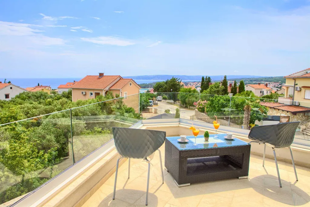 2-Bedroom Villa in Krk for up to 6 Guests