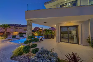 2-Bedroom Villa in Krk for up to 6 Guests