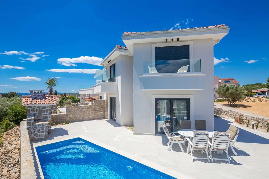 Villa in Krk for 6 Guests with Private Pool