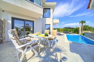 Villa in Krk for 6 Guests with Private Pool