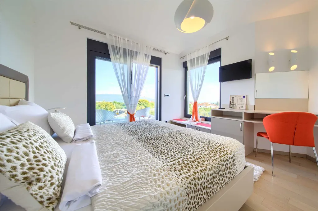 Villa in Krk for 6 Guests with Private Pool