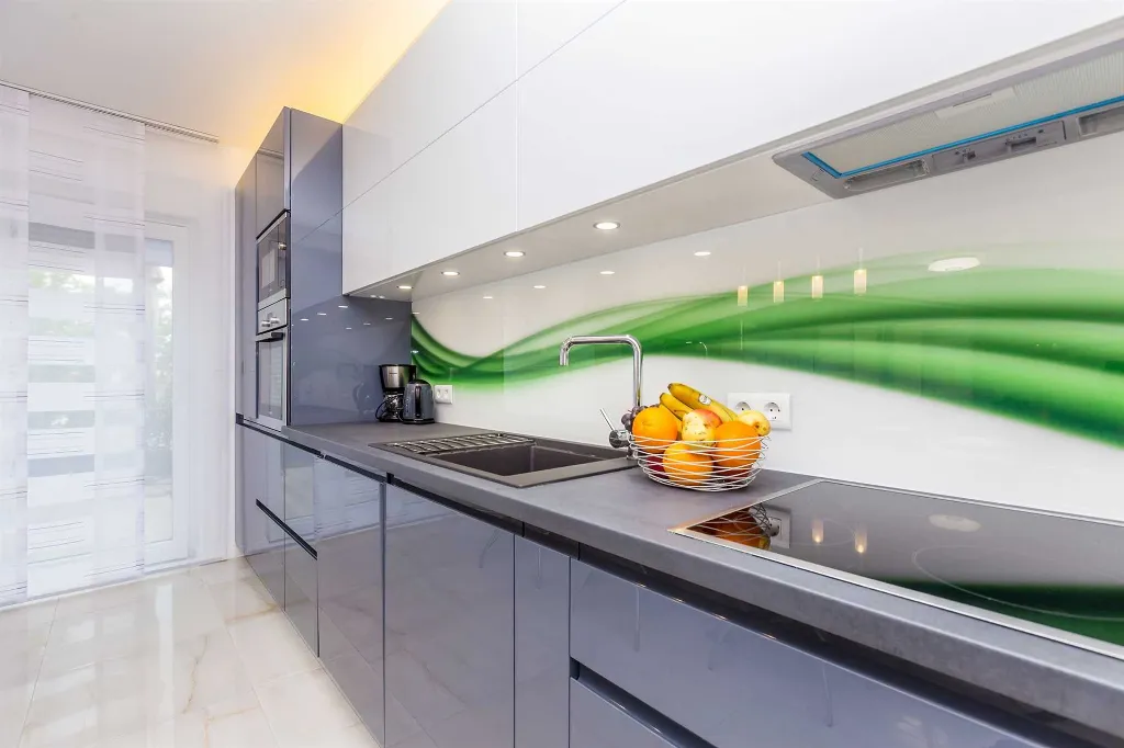 3-Bedroom Villa with Heated Pool and Jacuzzi in Malinska