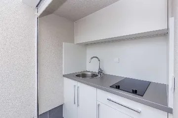 3-Bedroom Villa with Heated Pool and Jacuzzi in Malinska