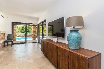 Rasopasno House for Up to 7 Guests