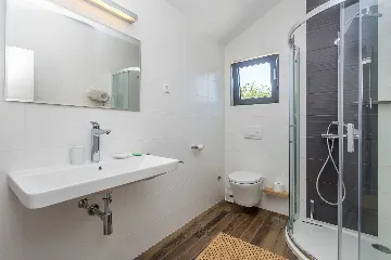 Rasopasno House for Up to 7 Guests