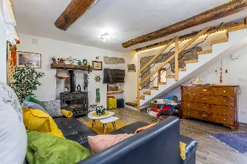 3-Bedroom House in Risika for Up to 6 Guests