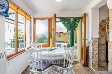 3-Bedroom House in Risika for Up to 6 Guests