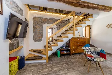 3-Bedroom House in Risika for Up to 6 Guests