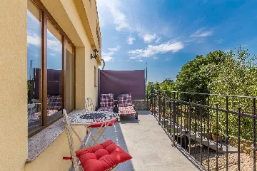 3-Bedroom House in Risika for Up to 6 Guests