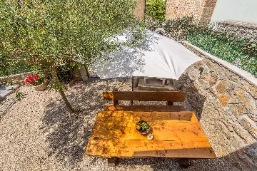 3-Bedroom House in Risika for Up to 6 Guests