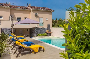 3-Bedroom House with Private Pool in Krk