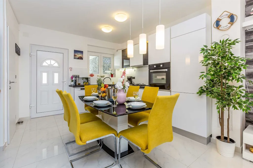3-Bedroom House with Private Pool in Krk