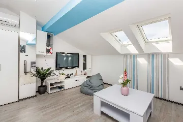 3-Bedroom House with Private Pool in Krk