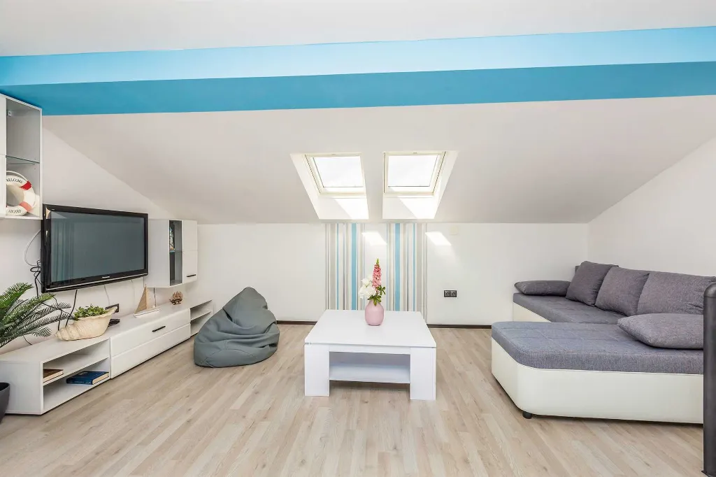 3-Bedroom House with Private Pool in Krk