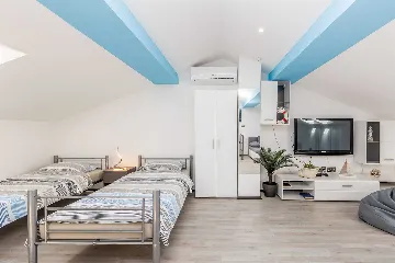 3-Bedroom House with Private Pool in Krk