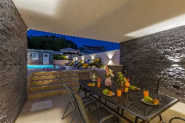 3-Bedroom House with Private Pool in Krk